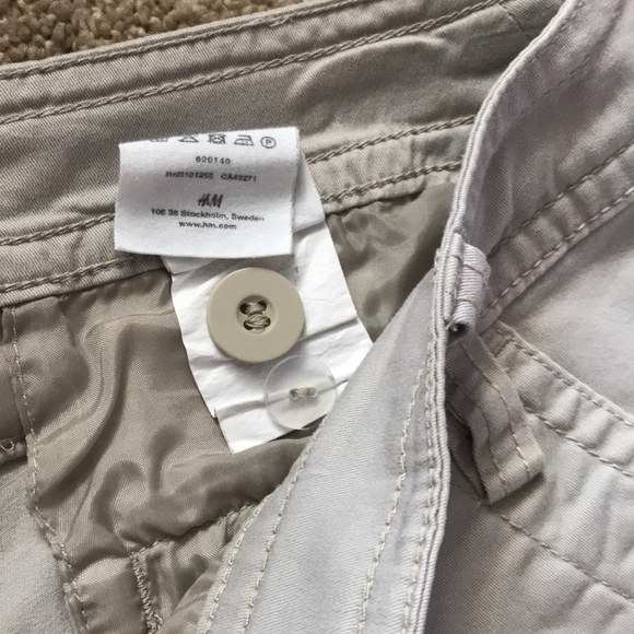H&M khaki shorts, 14 inch waist more like size 2 - Picture 5 of 7